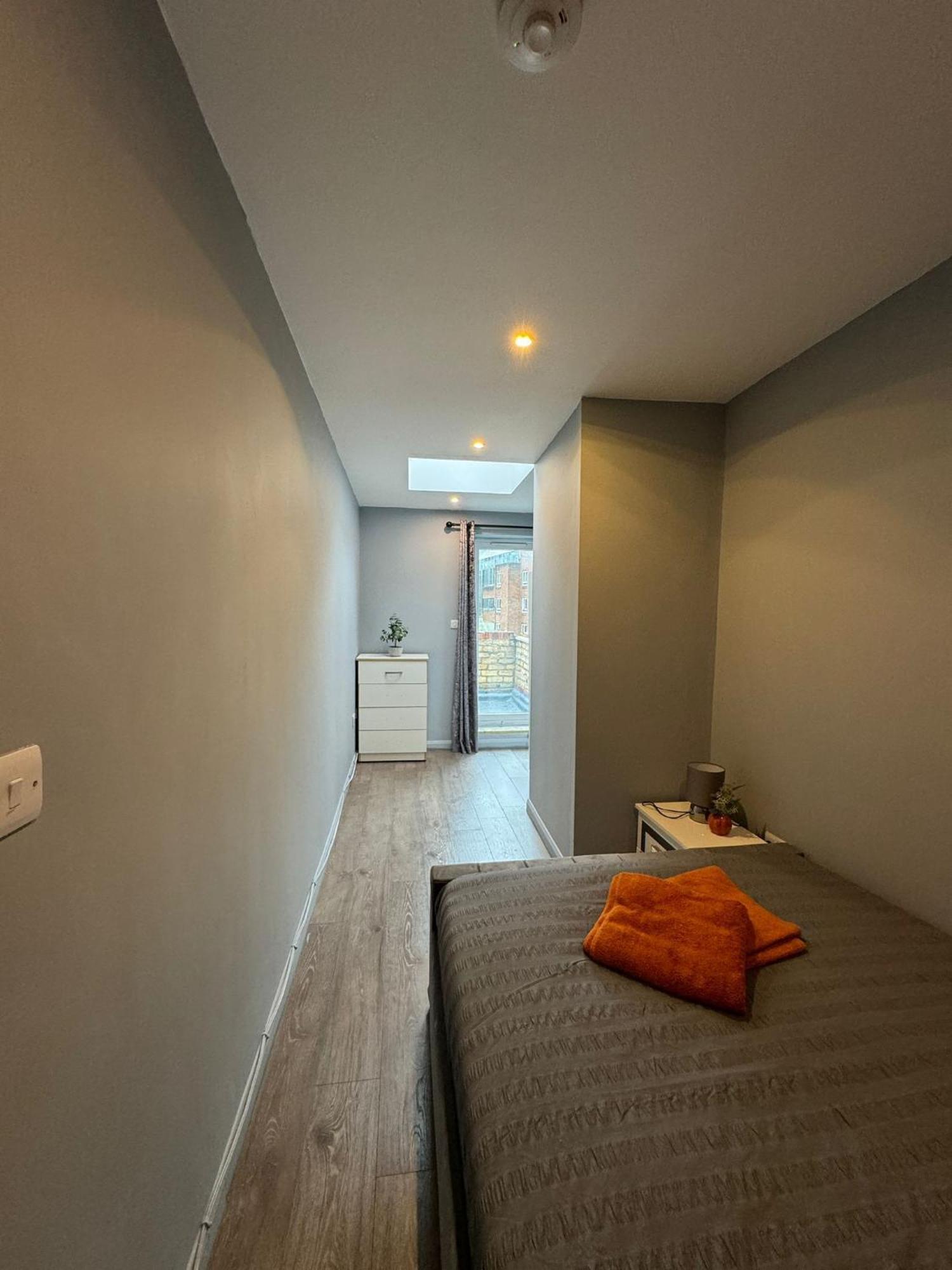 2 Bedroom Flat In Euston 2 Mins Away From Station, No Lift 伦敦 外观 照片
